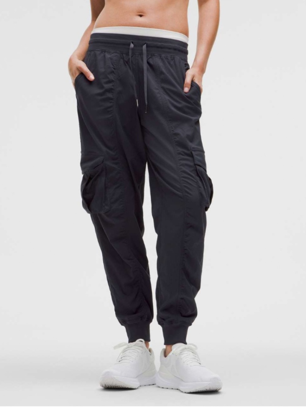Lululemon Dance Studio Relaxed Fit Mid Rise Cargo Jogger Black M Casual Athletic